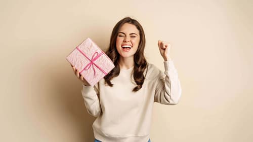 Top 10 gift cards for women
